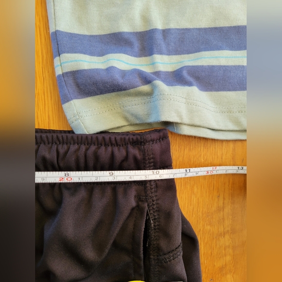 Nwt Boys size 4-5 shirt, joggers and shorts bundle - Picture 5 of 7